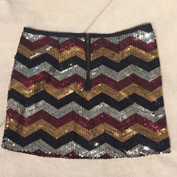 Sequin mini skirt - Picture 4 of 6